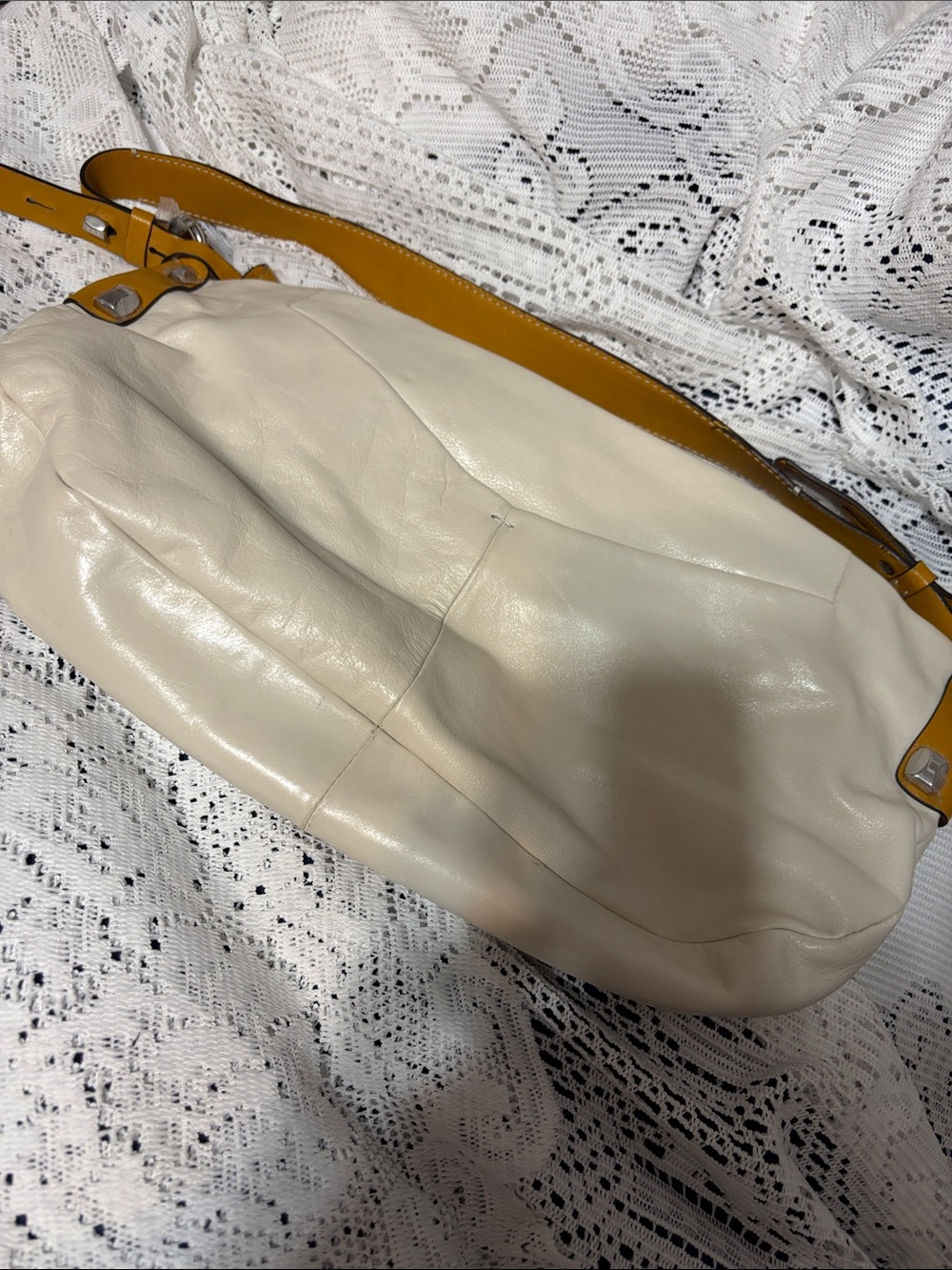 Francesco Biasia Cream Leather Shoulder Bag with Mustard Strap